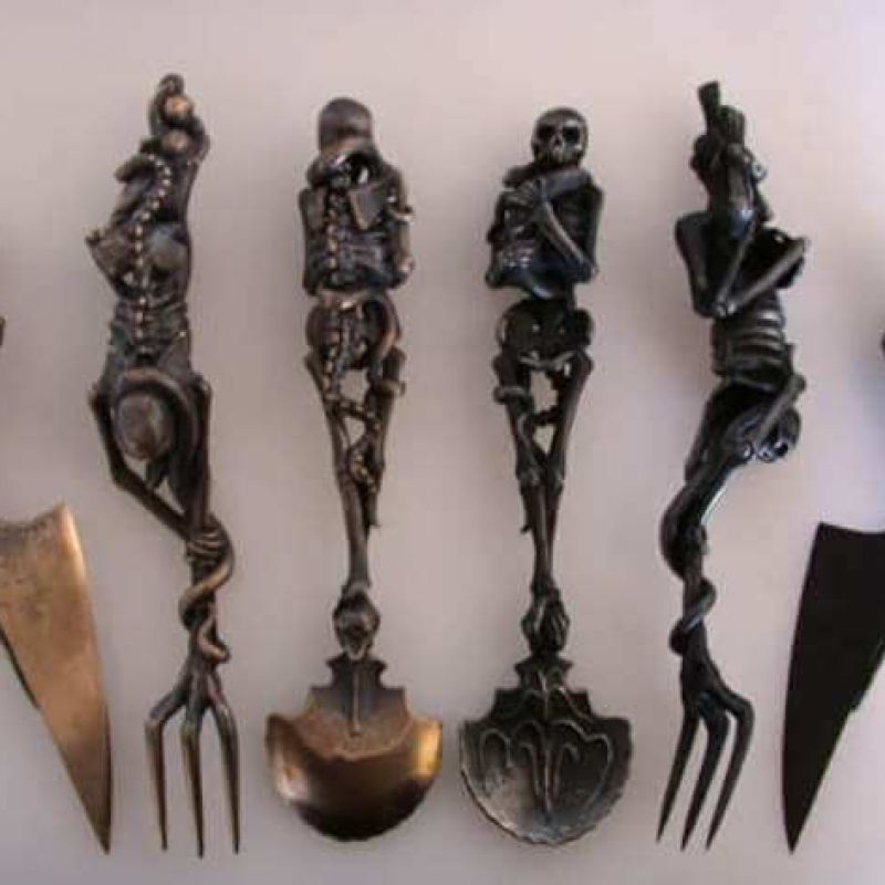 Skeletal Remains Kitchen Cutlery Set - Mermaid Venom